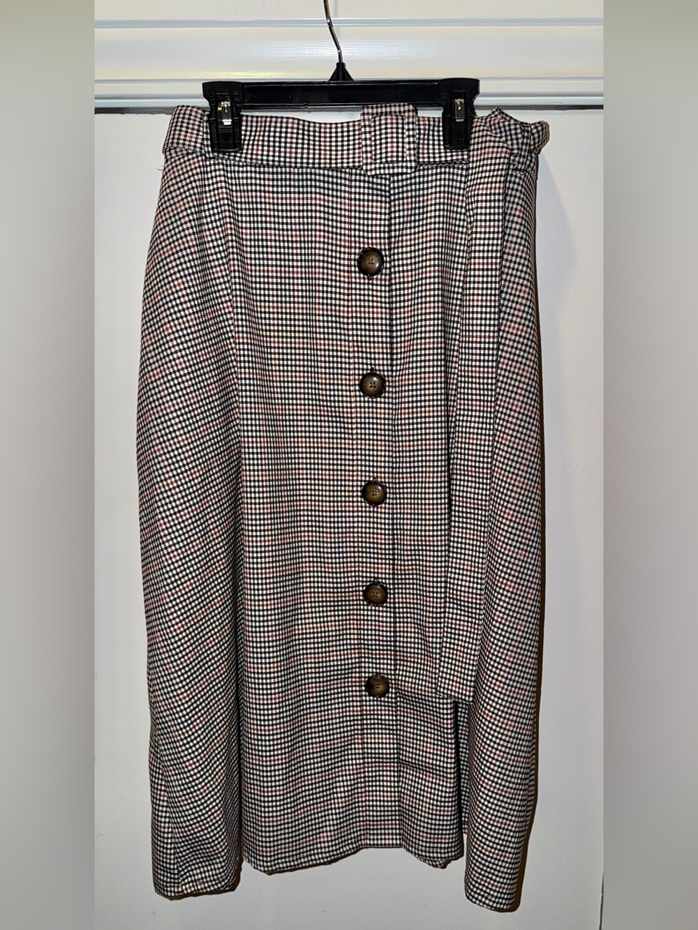 Ava & Viv Button-Front Checked Midi Skirt with Belt in Brown and Cream